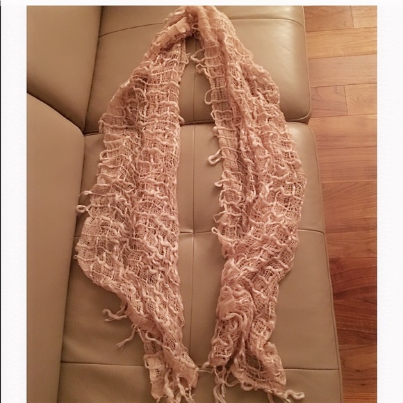 Urban Outfitters Accessories - New pink scarf